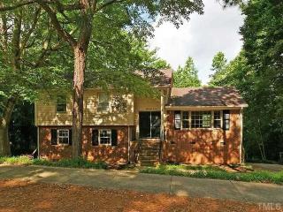 5705 Hills Dr, Raleigh, NC 27612-5936
