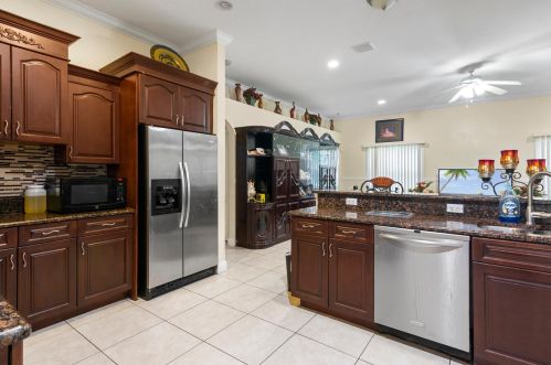 1125 Coleman Ave, Fort Pierce FL  34953-1824 exterior