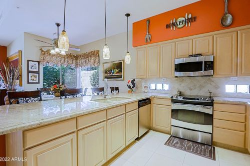 6860 Amber Sun Dr, Scottsdale AZ 85266-7034 exterior