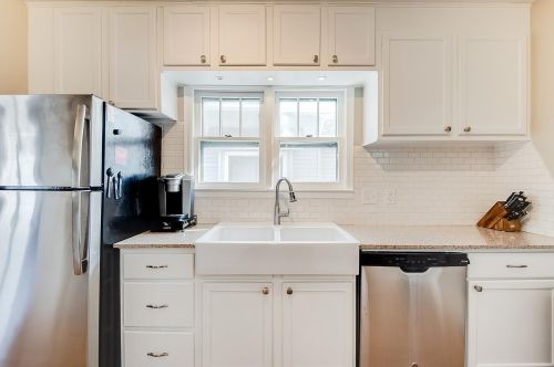 882 Bayard Ave, Saint Paul MN 55102-4002 exterior