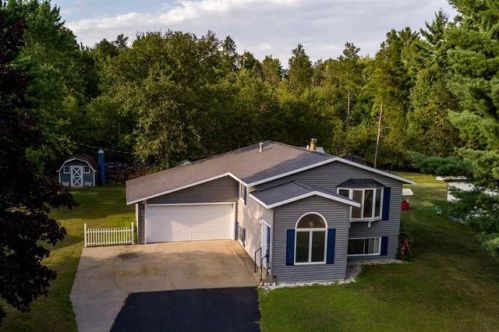 1024 5th St, Nekoosa, WI 54457-1054