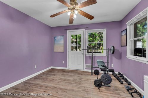 13 Roosevelt Dr, Bricktown NJ  08724-3211 exterior