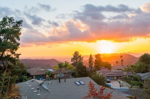 3811 Karen Lynn Dr, Glendale CA  91206-1219 exterior