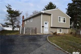 129 Grand Ave, Freeport NY  11520-2336 exterior