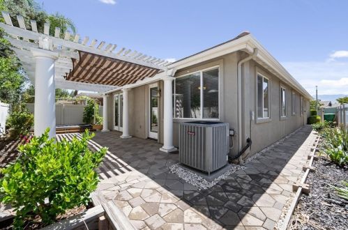 147 Tijeras Crk, Beaumont CA  92223-7308 exterior