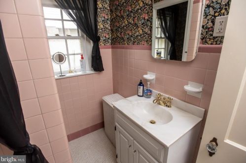 632 Towamencin Ave, Lansdale PA  19446-3441 exterior