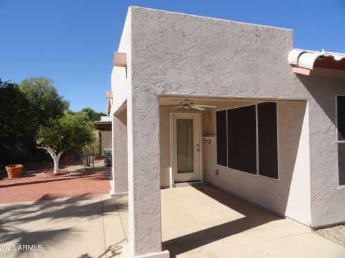 6611 Hill Ln, Glendale, AZ 85310-5710