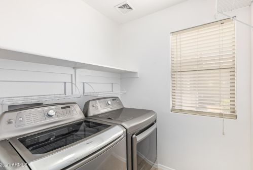 4231 Sundance Ave, Gilbert AZ 85297-6623 exterior