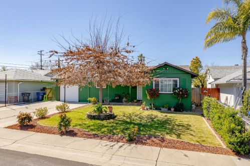 4524 Fenwick Way, North Highlands, CA 95660-3910