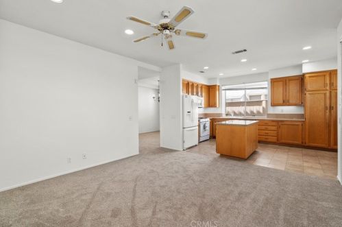 7 Villa Valtelena, Lake Elsinore CA  92532-0110 exterior