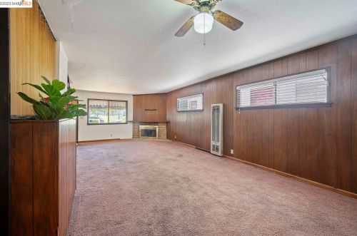 2752 Mabel St, Berkeley CA 94702-2461 exterior