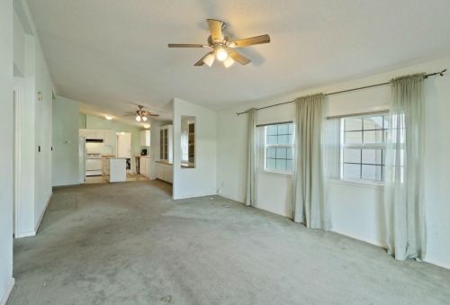 6 Whispering Way, Lodi CA  95242-9563 exterior