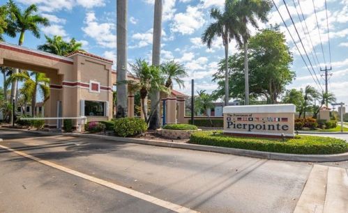 11652 11th St, Hollywood FL  33026-4334 exterior