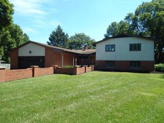 4244 Darbyshire Ct, Hilliard, OH 43026-2525