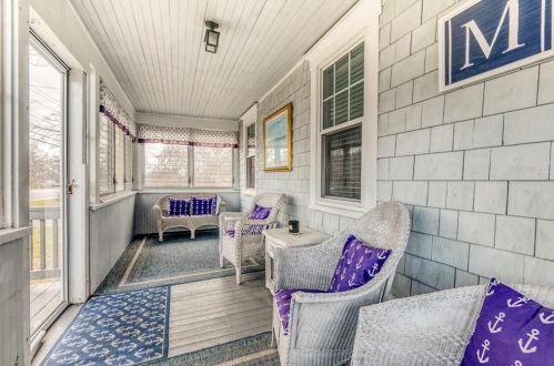 715 Point Judith Rd, South Kingstown RI  02882-4541 exterior