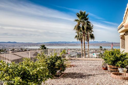 2975 Poseidon Ln, Lake Havasu City, AZ 86404-3257