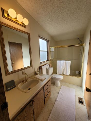 1126 Broadleaf Ln, Windsor CA  95492-9318 exterior