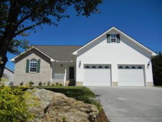 214 Wind Chase Dr, Madisonville, TN 37354-5822