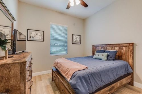 3271 Lemon Ln, Naples FL  34120-1442 exterior