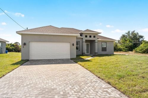 2929 3rd St, Lehigh Acres FL  33936-1875 exterior