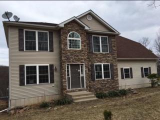 306 Russell Ct, Effort PA  18330-7763 exterior