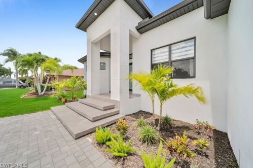 2557 27th Pl, Cape Coral, FL 33914-3836