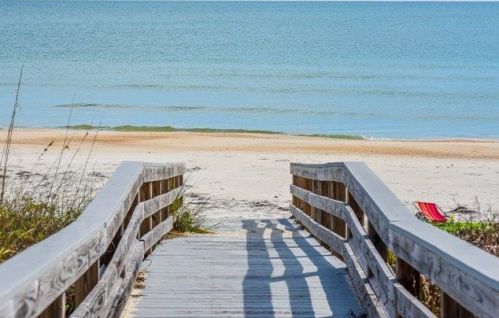 1804 Gulf Bch Dr, Saint George Island FL  32328-2827 exterior