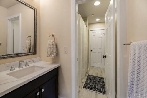 8049 Run Of The Knolls Ct, San Diego CA 92127 exterior