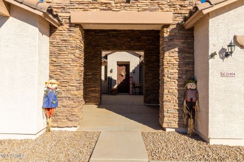 21404 Roundup Way, Queen Creek AZ  85142-3288 exterior
