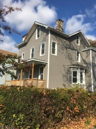 2 University Pl, East Orange, NJ 07018-2608
