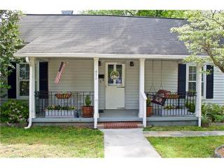 436 College St, Mooresville, NC 28115-2930