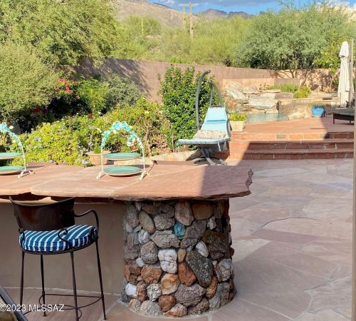 7422 Mystic Cyn Dr, Tucson AZ 85718-7805 exterior