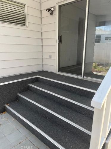 17705 Western Ave, Gardena CA  90248-3223 exterior