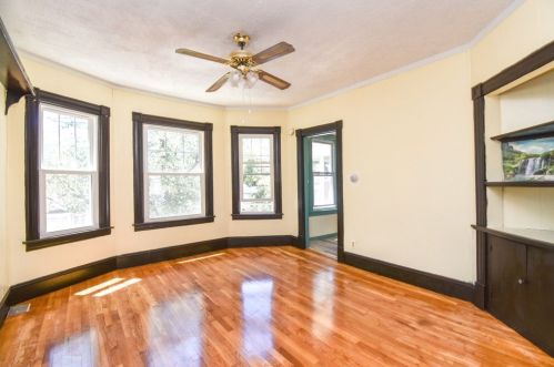 132 Alderman St, Springfield MA 01108-2121 exterior