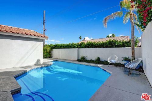 54404 Avenida Madero, La Quinta CA  92253-3620 exterior