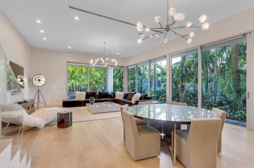 330 7th Ave, Delray Beach FL  33483-5521 exterior