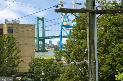 210 Market St, Gloucester NJ  08030-1907 exterior