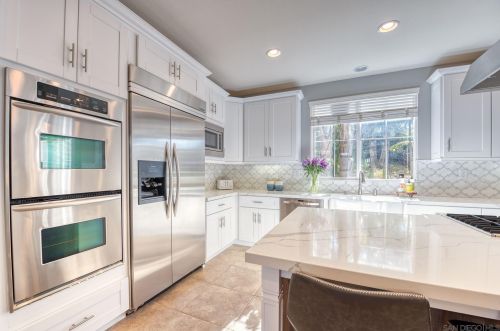 7432 Circulo Sequoia, Carlsbad CA 92009-8467 exterior