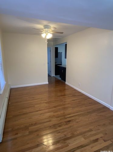 106 Greenwich Ave, Roosevelt, NY 11575-1052