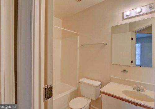 119 Holmes St, Dover DE 19901-8405 exterior