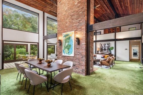 115 Pequot Ln, New Canaan, CT 06840-2023