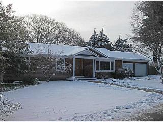 80 Top Hill Rd, South Kingstown, RI 02874-3236