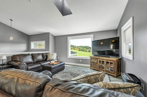 118 Reed Rd, Columbia NH  03576-3813 exterior