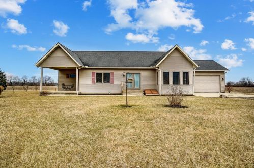 7115 Van Wagener Rd, London OH  43140-8425 exterior