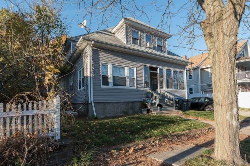 133 Babcock St, Providence, RI 02905-1405