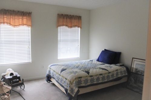 1052 Legacy Ln, Pataskala OH  43062-8078 exterior