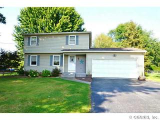 251 Golden Rd, Rochester, NY 14624-3733