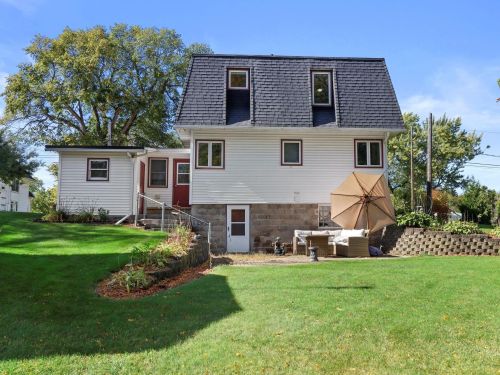 222 Mill St, Waterloo, WI 53594-1253