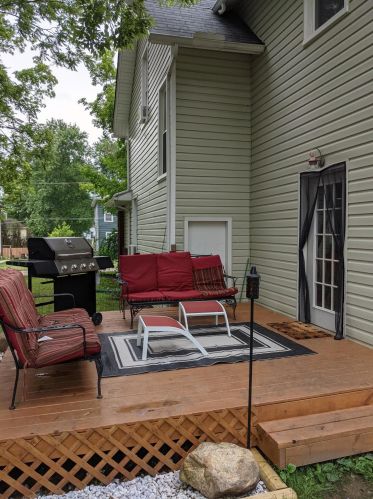 9 Elizabeth St, Mount Vernon OH  43050-1705 exterior