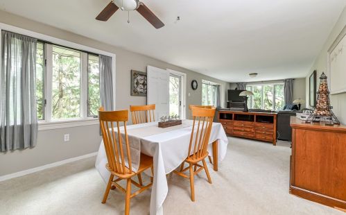 2567 Aldon Dr, Sewickley PA  15143-8612 exterior